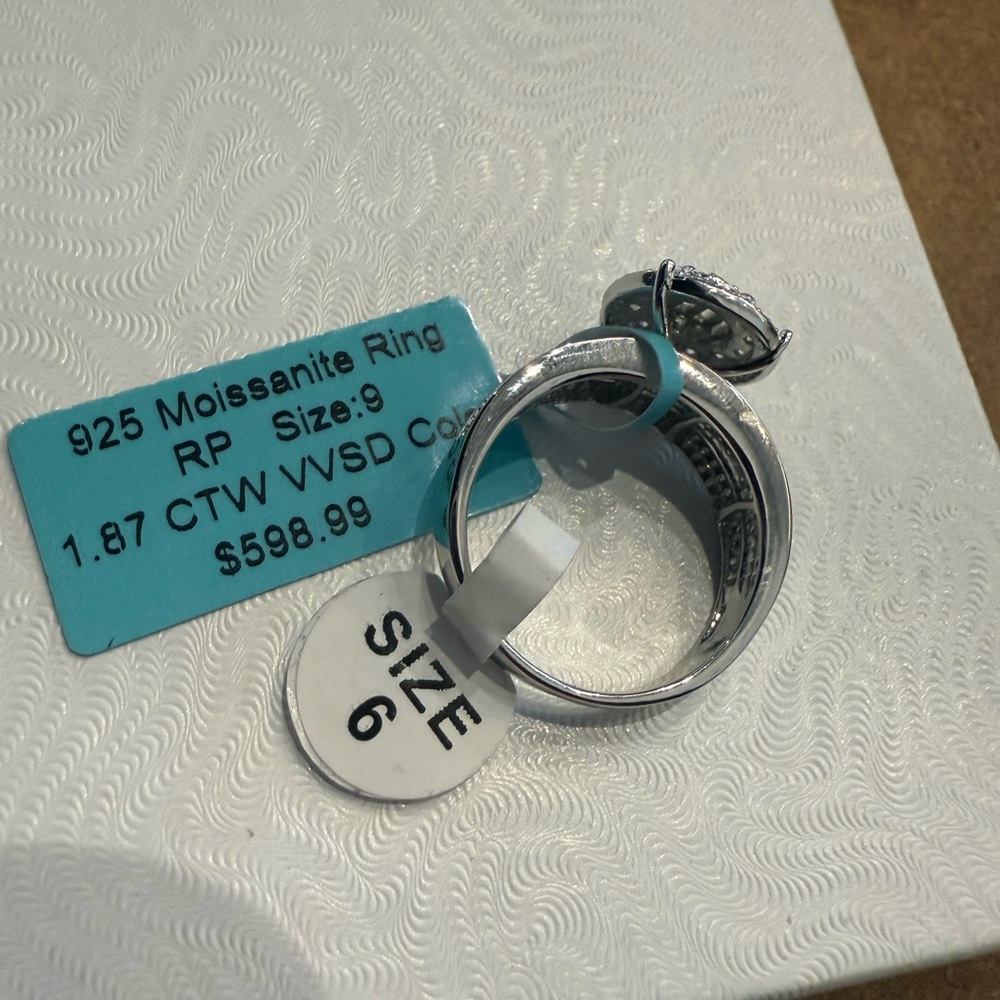 925 sterling silver stamped Elegant Moissanite Ring size 6 new 100% authentic